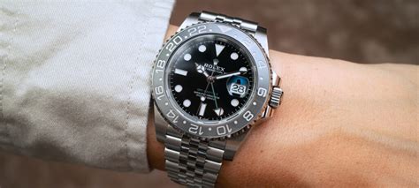 bruce wayne gmt watch